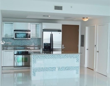 888 Biscayne Blvd 1010 - Photo Thumbnail 5