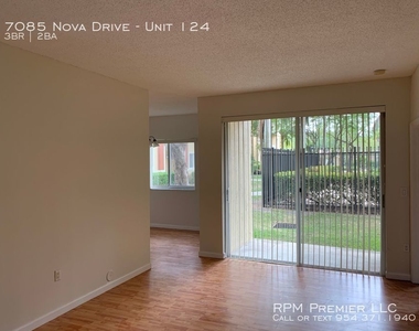 7085 Nova Drive - Photo Thumbnail 8