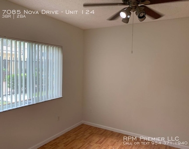 7085 Nova Drive - Photo Thumbnail 17