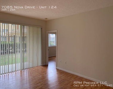 7085 Nova Drive - Photo Thumbnail 15