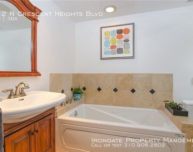 642 N Crescent Heights Blvd - Photo Thumbnail 9