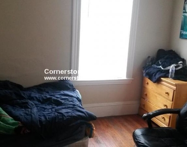 54 Calumet St. - Photo Thumbnail 2