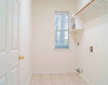 18 E Russet Grove Cir - Photo Thumbnail 17