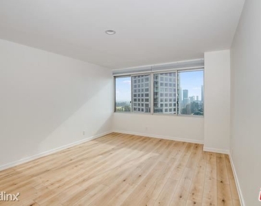 875 Comstock Ave Apt 11c - Photo Thumbnail 15