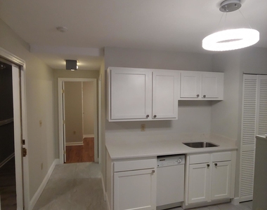 224 Hanover St., Unit 3 - Photo Thumbnail 2