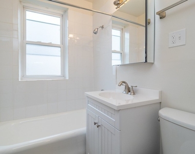 1412 W Chase Ave Apt. - Photo Thumbnail 8