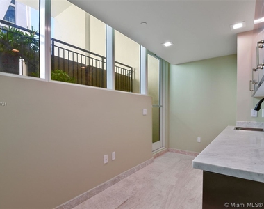 1040 Biscayne Blvd - Photo Thumbnail 96