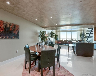 1040 Biscayne Blvd - Photo Thumbnail 7