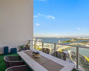 1040 Biscayne Blvd - Photo Thumbnail 4