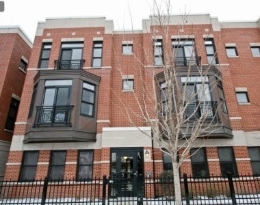 943 West 14th Place - Photo Thumbnail 0