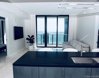 1010 Brickell Ave - Photo Thumbnail 0