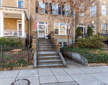 1602 Hobart Street Nw - Photo Thumbnail 4