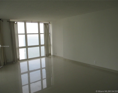 1865 Brickell Ave - Photo Thumbnail 46