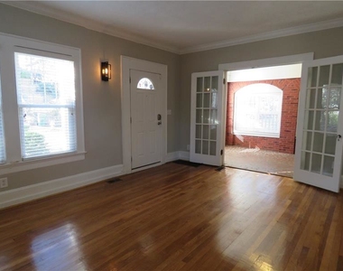 655 Kennesaw Avenue Ne - Photo Thumbnail 13