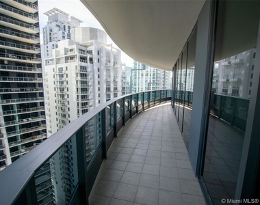 1000 Brickell Plaza - Photo Thumbnail 38