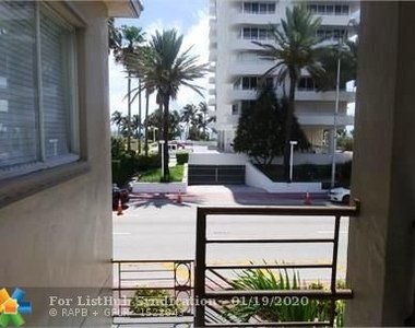 8910 Collins Ave - Photo Thumbnail 3