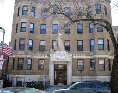 61 Queensberry St. - Photo Thumbnail 1