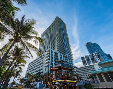 16699 Collins Ave - Photo Thumbnail 81