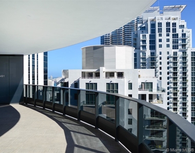 1000 Brickell Plaza - Photo Thumbnail 66