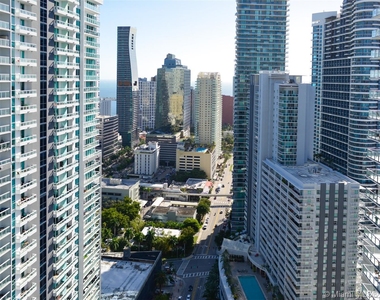 1000 Brickell Plaza - Photo Thumbnail 92