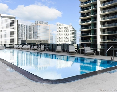 1000 Brickell Plaza - Photo Thumbnail 156