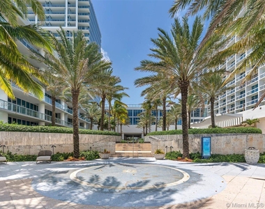 6799 Collins Ave - Photo Thumbnail 29