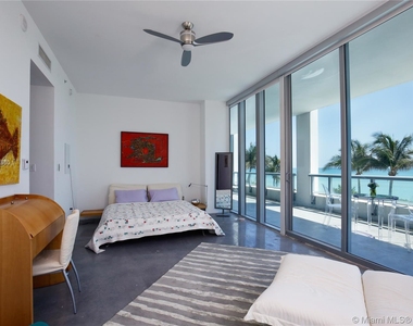 6799 Collins Ave - Photo Thumbnail 9