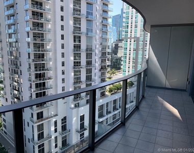 1000 Brickell Plaza - Photo Thumbnail 14