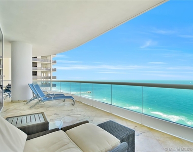 16051 Collins Ave - Photo Thumbnail 67