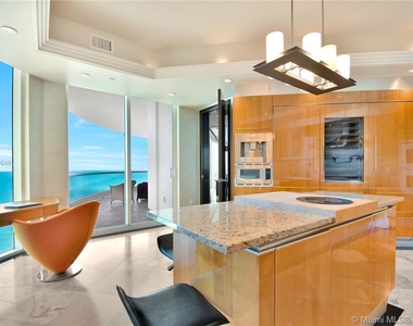 16051 Collins Ave - Photo Thumbnail 52