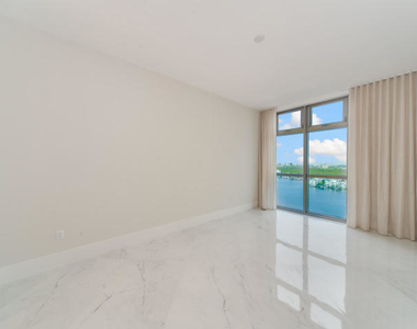 17301 Biscayne Boulevard - Photo Thumbnail 57