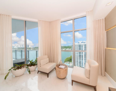 17301 Biscayne Boulevard - Photo Thumbnail 44