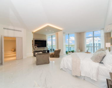 17301 Biscayne Boulevard - Photo Thumbnail 41