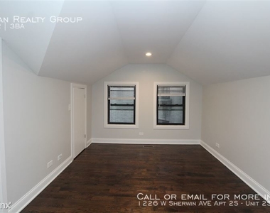 1226 W Sherwin Ave Apt 2s - Photo Thumbnail 19