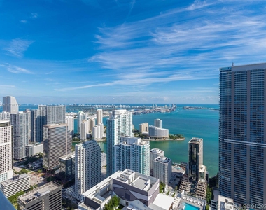 1000 Brickell Plaza - Photo Thumbnail 93