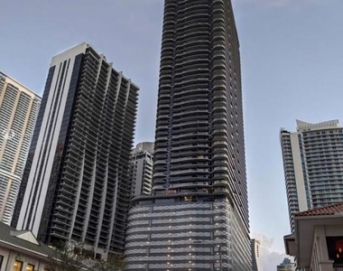 1000 Brickell Plaza - Photo Thumbnail 117