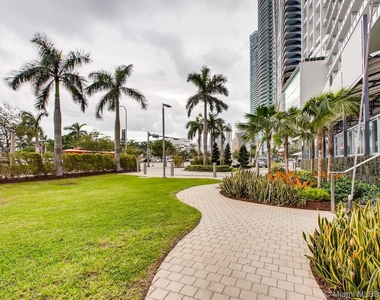 1100 Biscayne Blvd - Photo Thumbnail 88