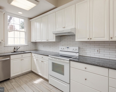 3116 Dumbarton Street Nw - Photo Thumbnail 25