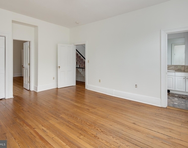 3116 Dumbarton Street Nw - Photo Thumbnail 3