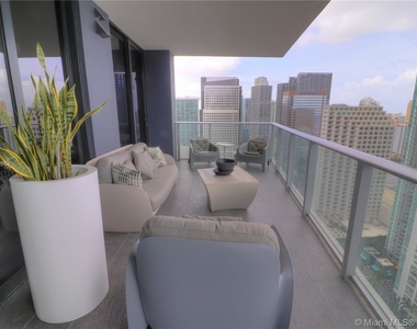 1010 Brickell Ave - Photo Thumbnail 0