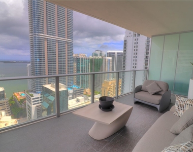 1010 Brickell Ave - Photo Thumbnail 13