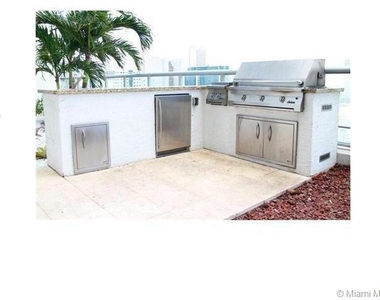 888 Biscayne Blvd - Photo Thumbnail 66