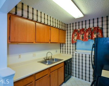 2108 Huntingdon Chase - Photo Thumbnail 28