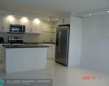 6039 Collins Ave - Photo Thumbnail 20