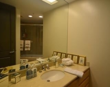 10490 Wilshire Blvd Apt 1705 - Photo Thumbnail 25