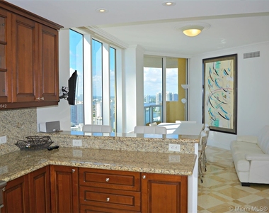 17875 Collins Ave - Photo Thumbnail 60