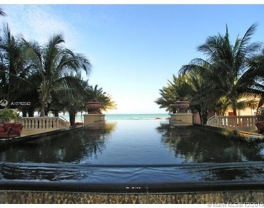 17875 Collins Ave - Photo Thumbnail 171