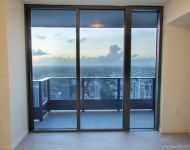 1000 Brickell Plaza - Photo Thumbnail 32