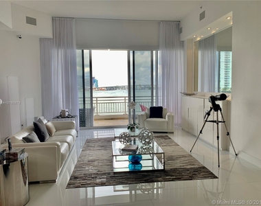 848 Brickell Key Dr - Photo Thumbnail 6