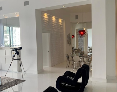 848 Brickell Key Dr - Photo Thumbnail 25